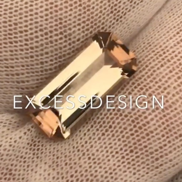 5.23 Carats Peach PRECISION Cut Tourmaline - Step Cut (16mm x 7.6mm) - Picture 3 of 5